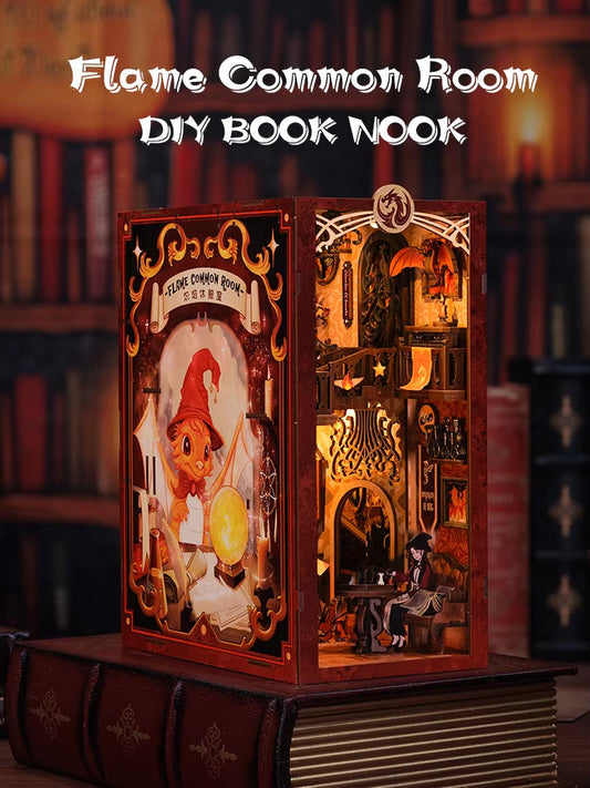 Bookshelf decoration "House of witch"