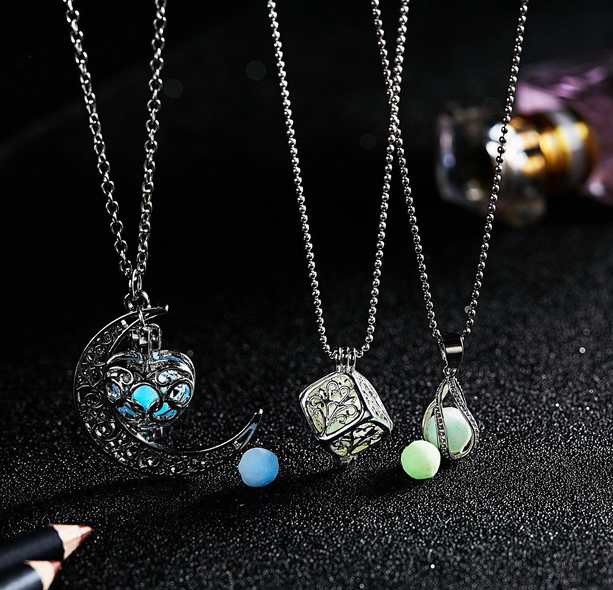 Glow In The Dark Necklace Moon